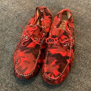 Del Toro’s Red Suede Camo Driver RARE